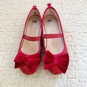 H&M Kids Sparkly Red Bow Dress Shoes